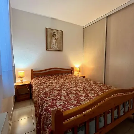 Apartmán 2 Pieces Avec Terrasse, A 150m Des Plages - - Fr-1-226b-192